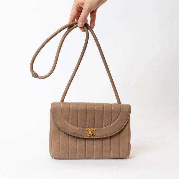 Chanel Classic Mademoiselle Flap Bag Caramel Braun Diana Gold Lambskin Loop