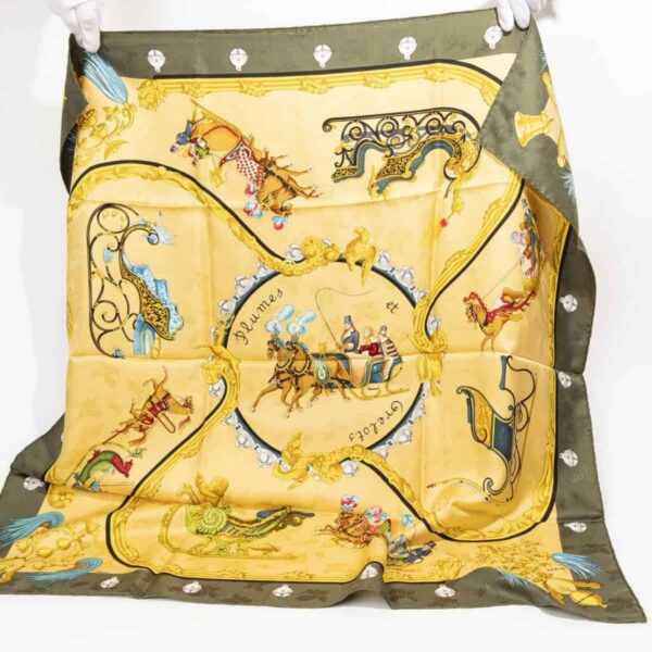 Hermès Carré 90 Plumes et Grelots Feather Tuch Gelb