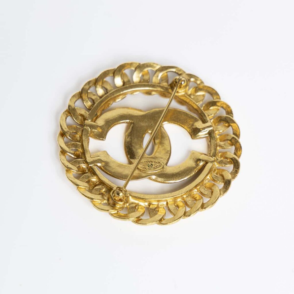 Chanel Brosche CC rund 96P