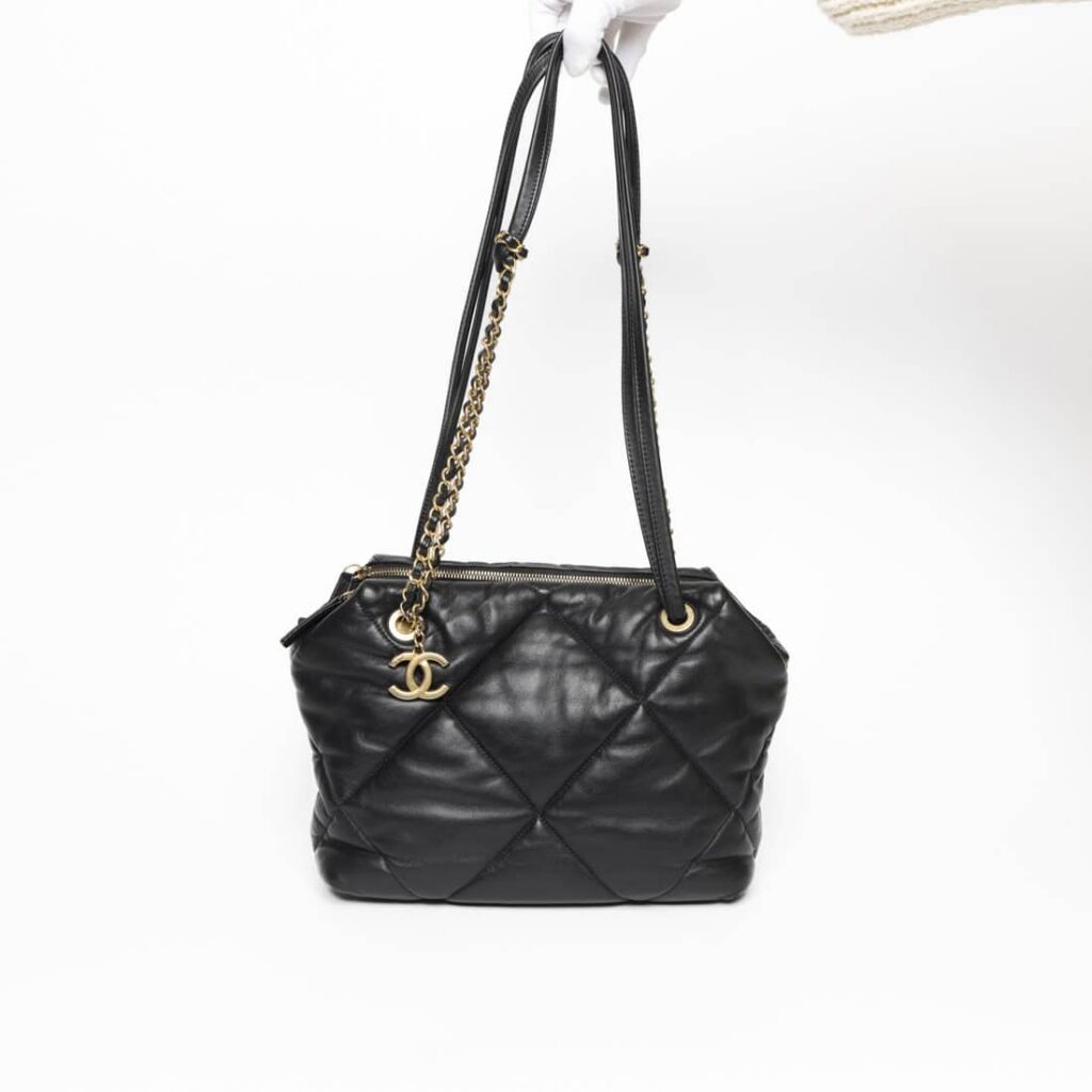Chanel Soft Bowling Tasche Schwarz