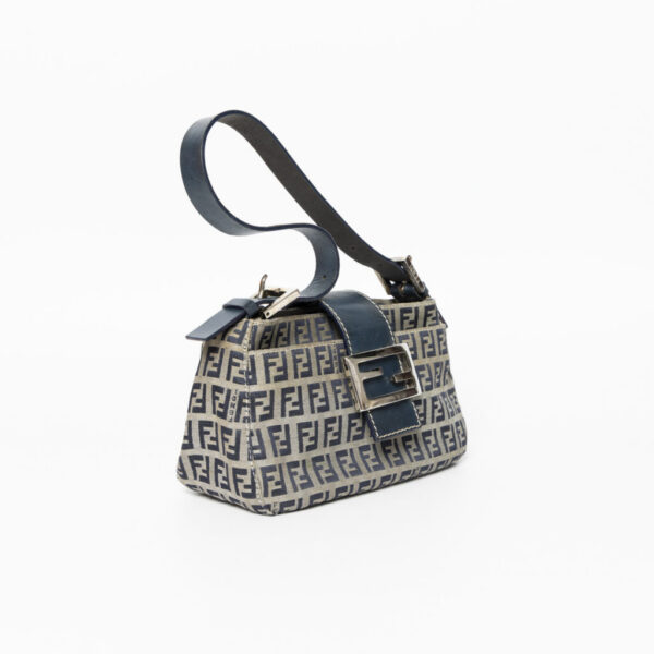 Fendi Zucca Baguette Pochette Tasche FF Marine Blau