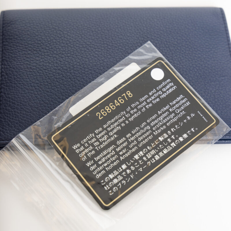 Chanel Reisepass Hülle Dunkelblau Leder – Bild 4