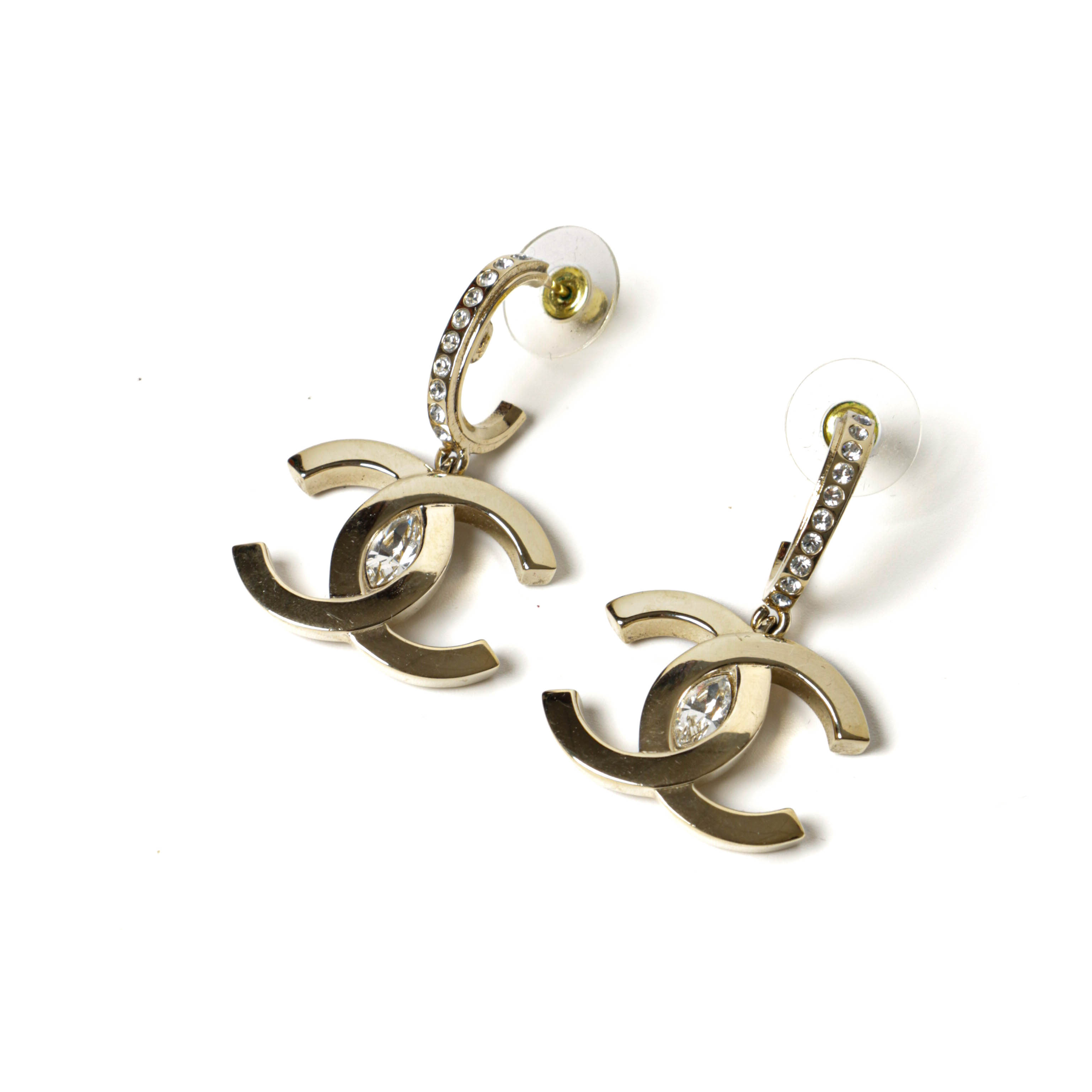 Pendientes de botón Chanel Coco Mark con diamantes de imitación CC – Imagen 2