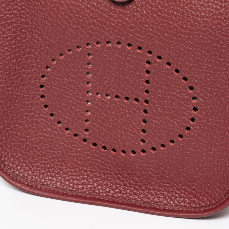Hermès Evelyne 16 Crossbody Tasche Rouge H Grenat Rot – Bild 8