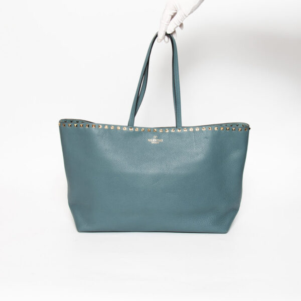 Bolso shopper Valentino Rockstud con tachuelas en azul