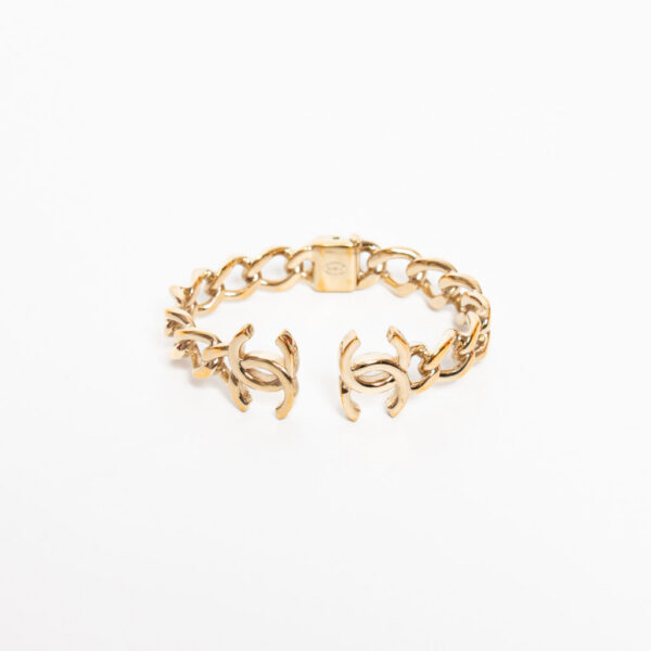 Chanel Coco Mark Armband Bangle Gold