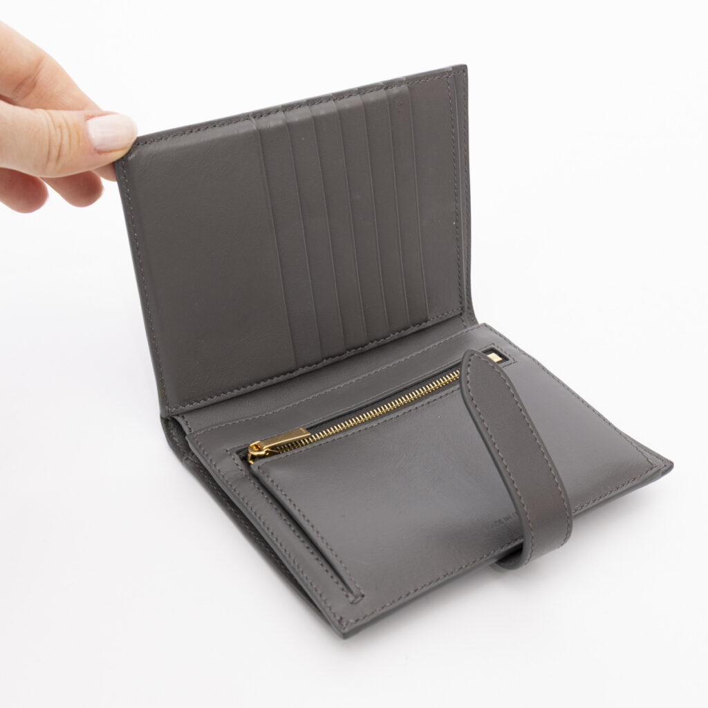 Cartera de piel Céline mediana con correa, color gris