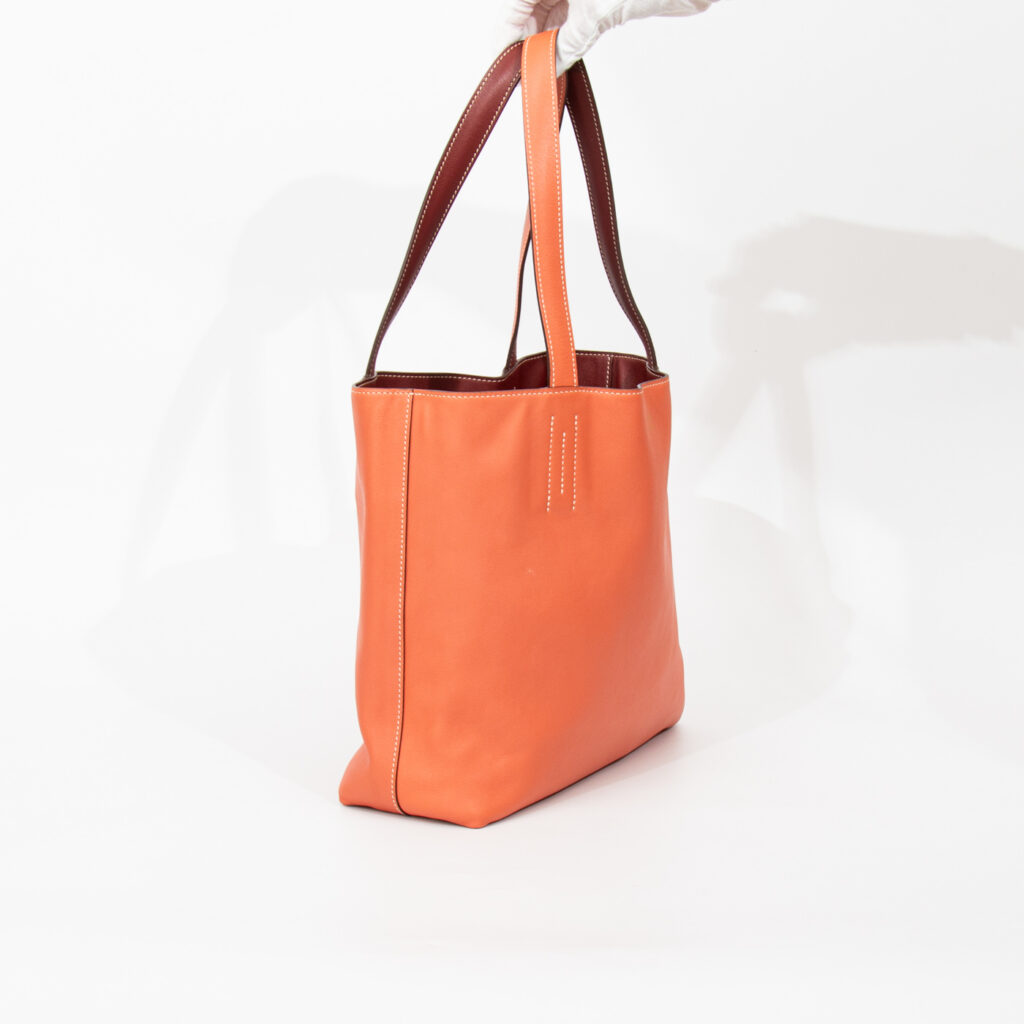 Sac Hermès Shopper Double Sense 28 en cuir Veau Swift Cienne X Flamingo