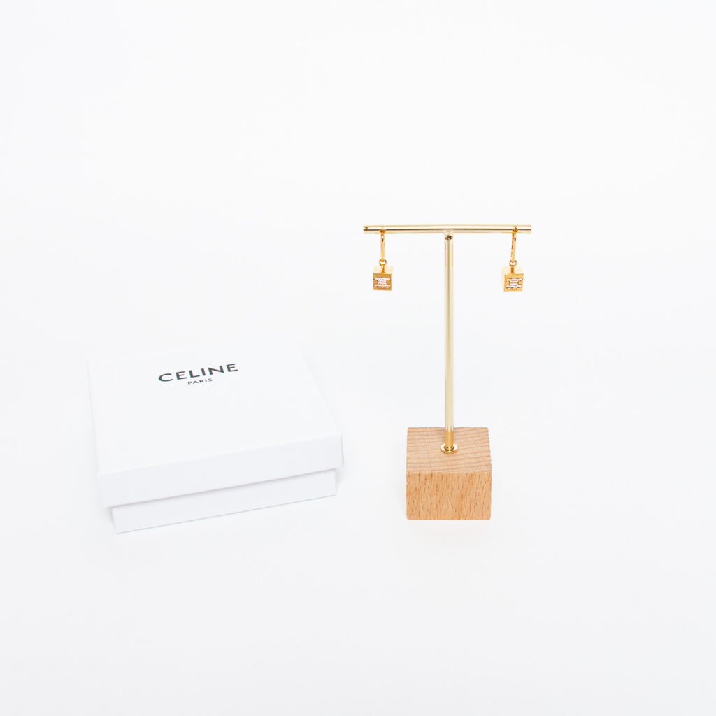 Celine Mini Würfel Hänger Ohrringe mit Kristallen Gold