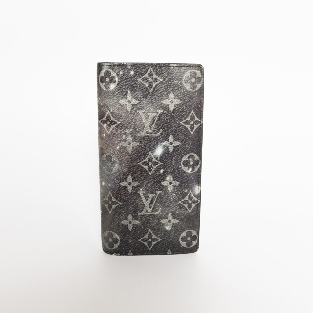 Louis Vuitton Monogram Galaxy Brazza Geldbörse