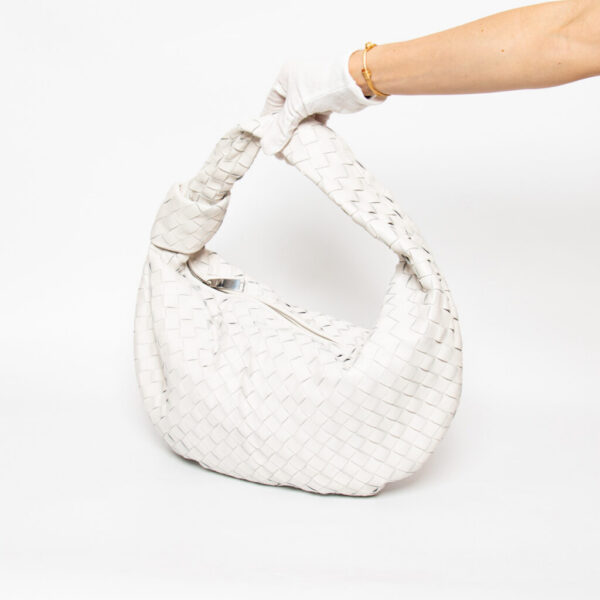 Bottega Veneta Jodie Shopper Large in Intrecciato Leder Weiß