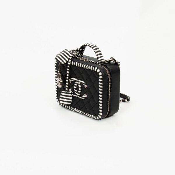 Chanel bag Vanity Cc Filigree Caviar 2018-2019 26927613