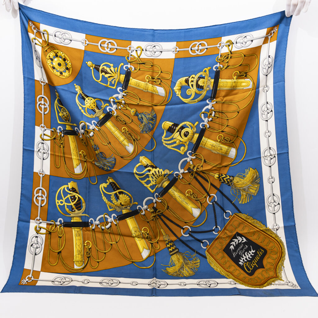 Hermès Tuch Seide Carré 90 Cliquetis Blau