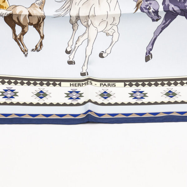 Hermès Tuch Seide Carré 90 Les Chevaux Qataris Seide Blau