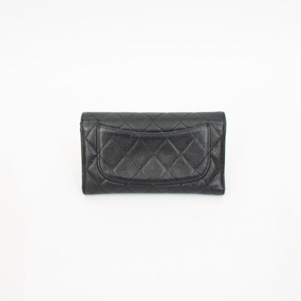 Portefeuille Chanel en cuir caviar noir avec finitions dorées 2015–2016
