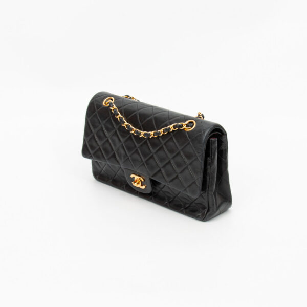 Bolso Chanel Timeless Double Flap mediano, negro con herrajes dorados, 1991–1994, 2027375