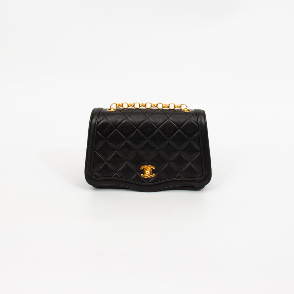Chanel Tasche Seasonal Wave Lambskin Schwarz 1989–1991 1636309