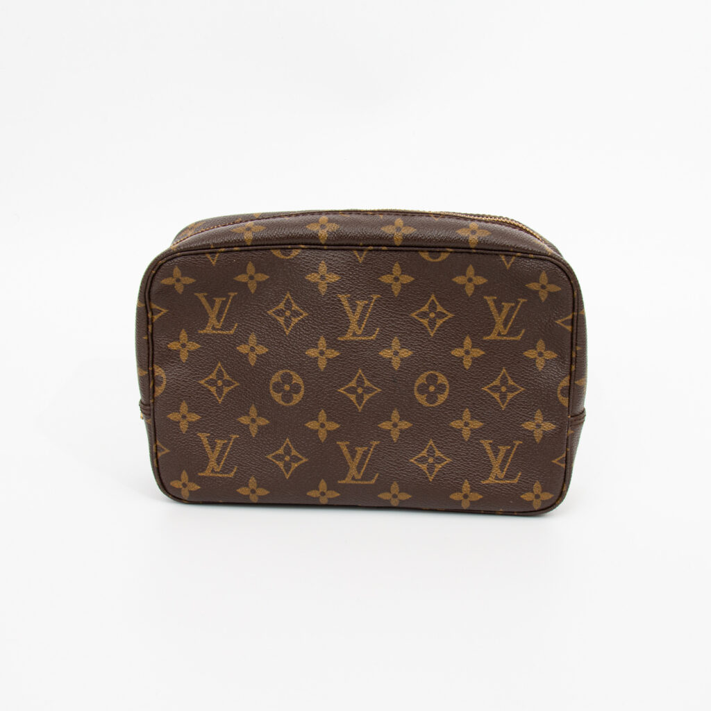 Louis Vuitton Pouch Monogram Canvas Braun 882TH