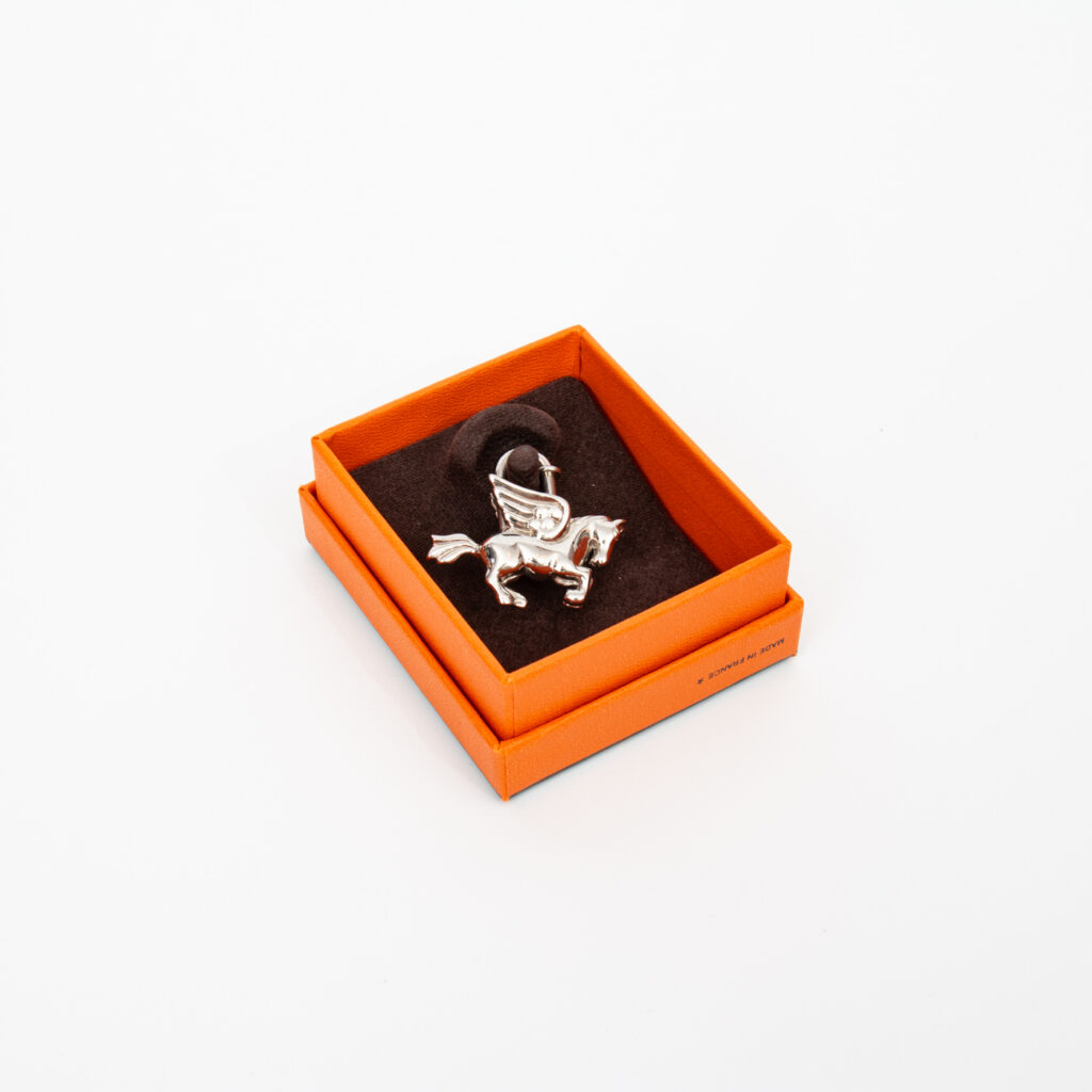 Hermès Charm Cadena Lock Pegasus Versilbert Silber