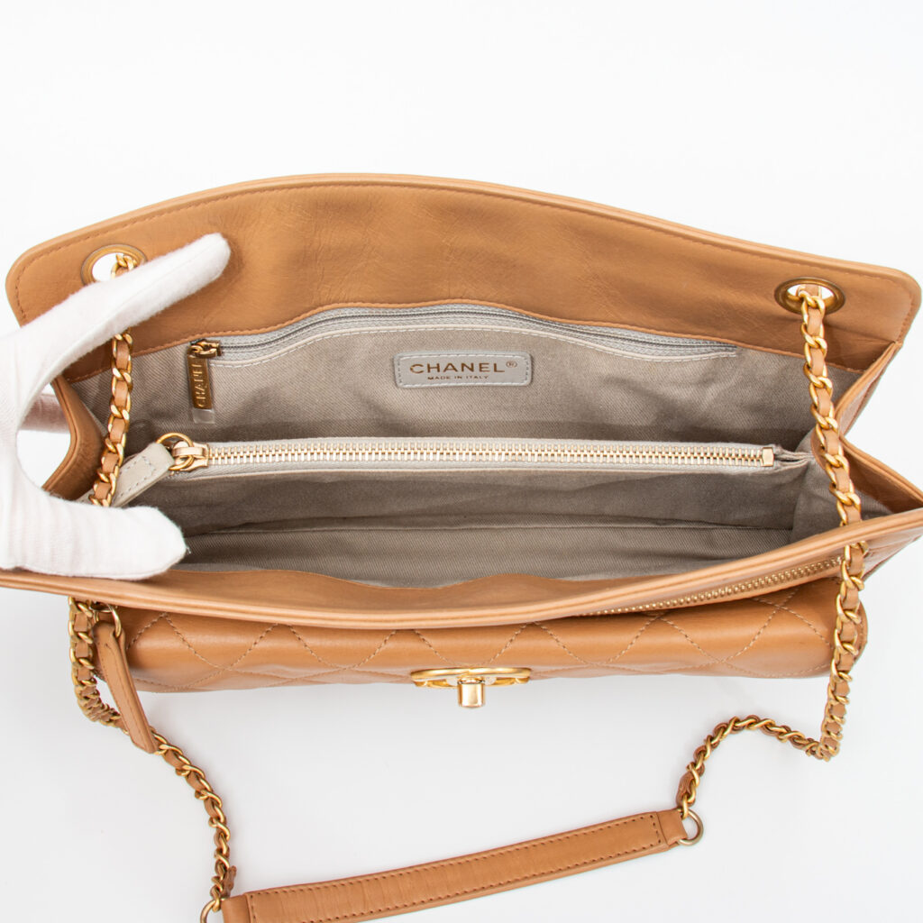 Chanel Business Affinity Shopper Leder Braun 2011–2012 15750441