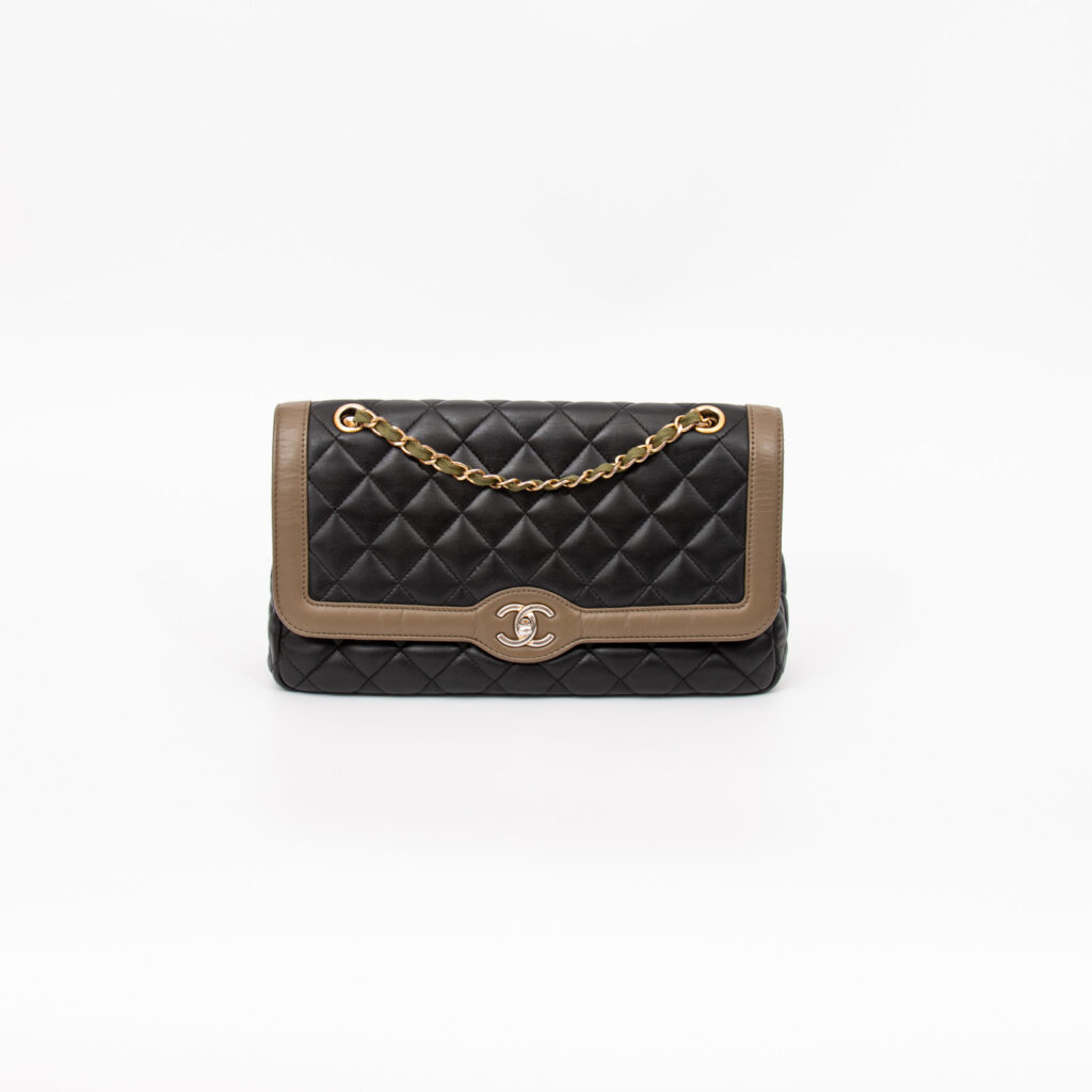 Bolso Chanel Single Flap negro/caqui 2016–2017 23409905