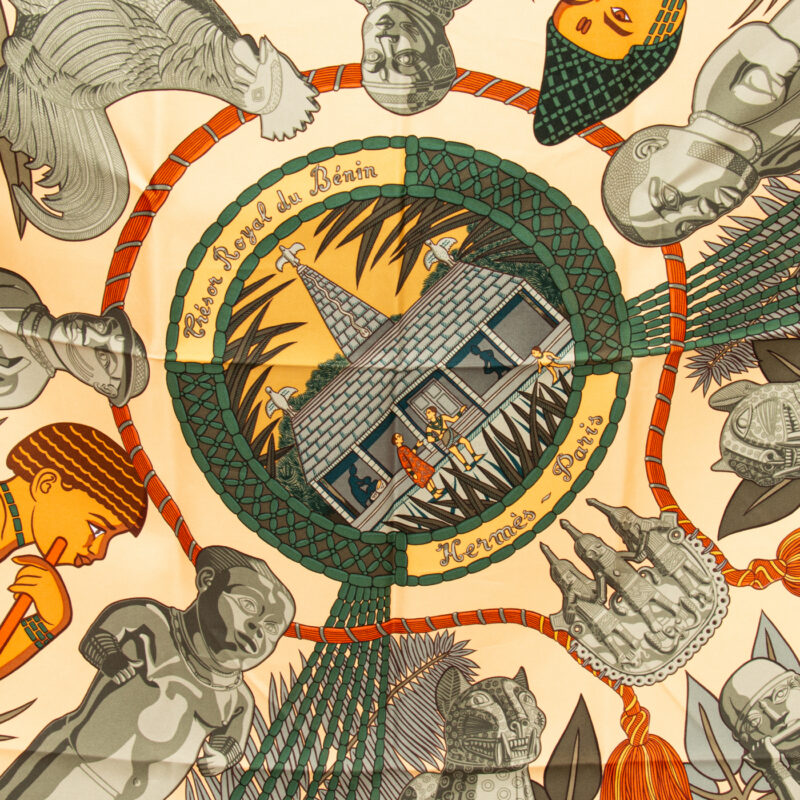 Hermès Seidenschal Carré 90 Tresor Royal Du Benin Grün – Bild 2