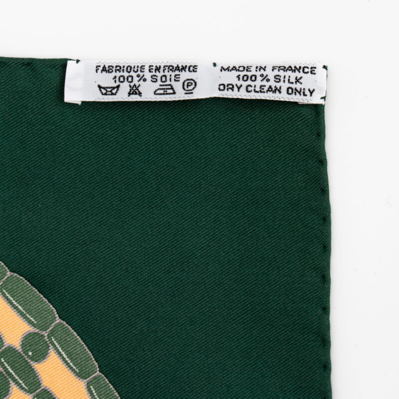 Hermès Seidenschal Carré 90 Tresor Royal Du Benin Grün – Bild 4