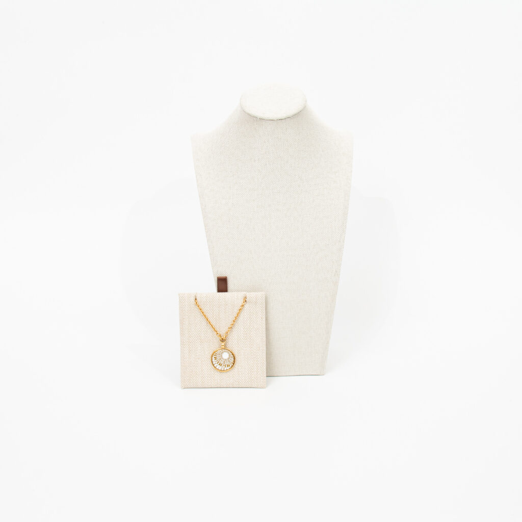 Hermès Halskette Rundes Amulett Gold Weiß