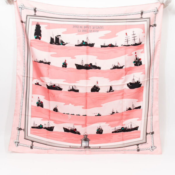 Hermès Silk Square Carré 90 Feux De Route Apercus La Nuit En Mer Rose