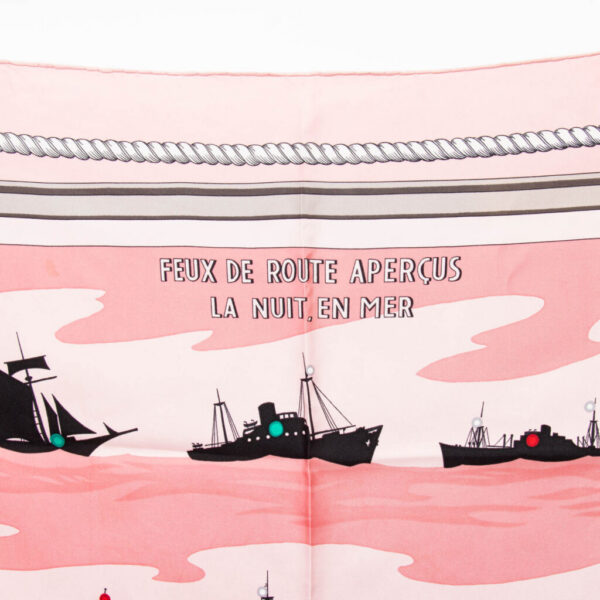Hermès Silk Square Carré 90 Feux De Route Apercus La Nuit En Mer Rose