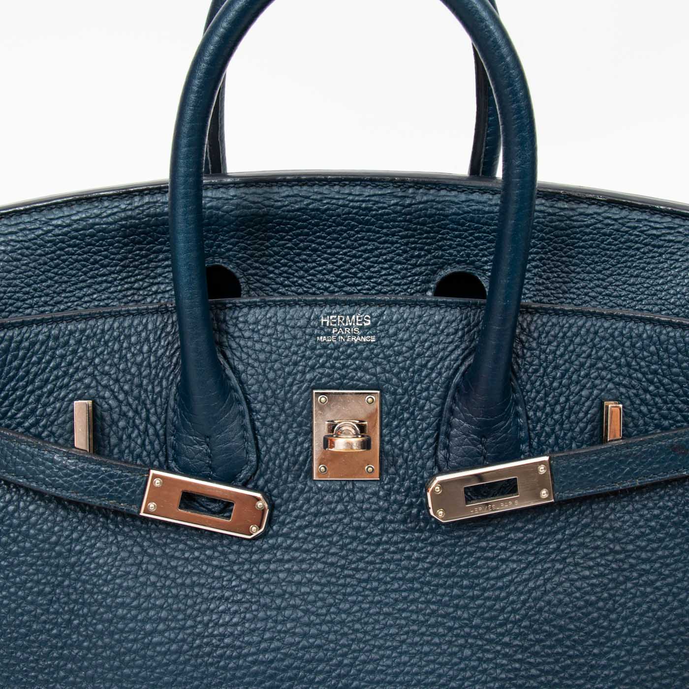 Hermès Handtasche Birkin 25 Retourne Taurillon Clemence Blau Mit Silberner Hardware 2008 – Bild 10