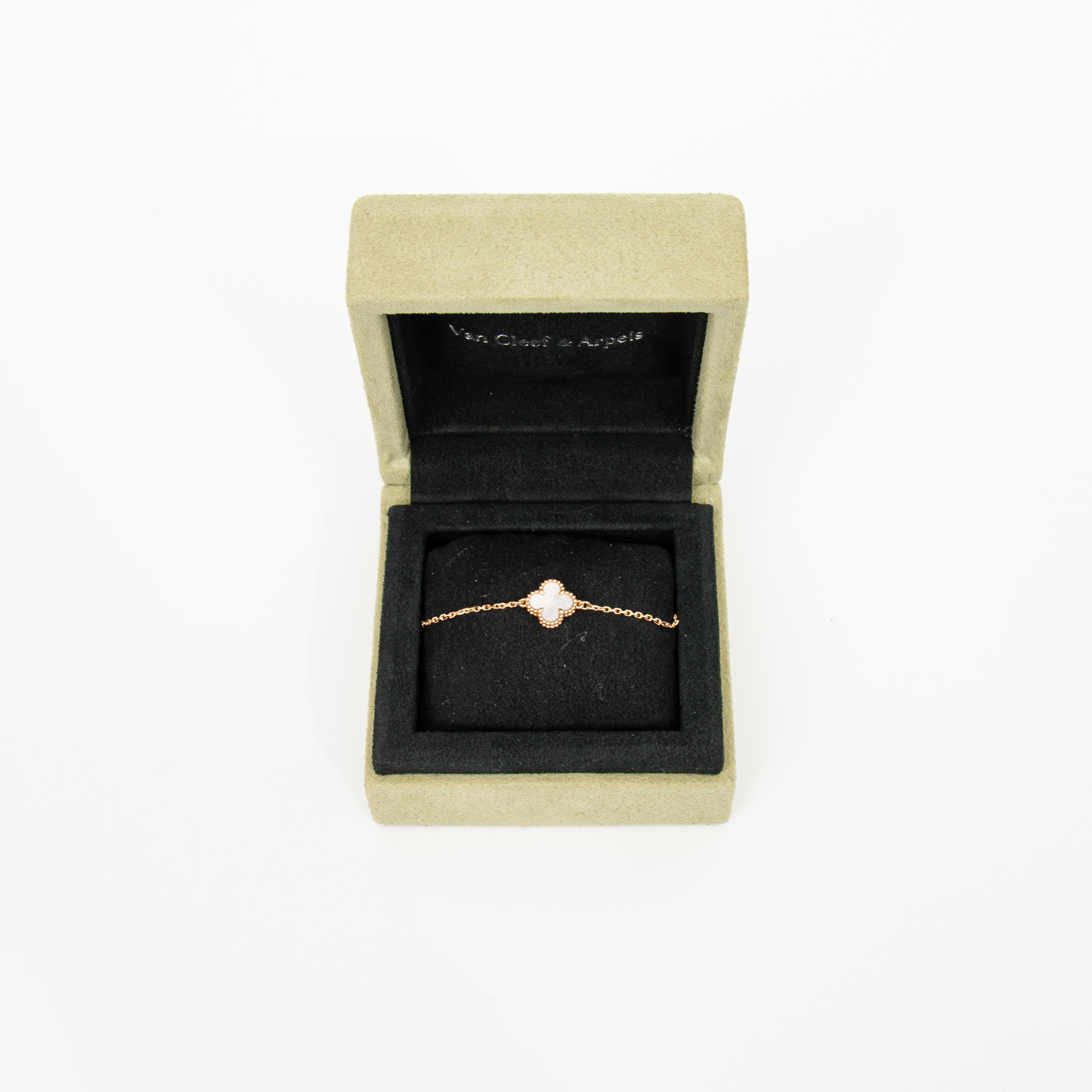 Bracelet Van Cleef & Arpels Sweet Alhambra en or et nacre, motif trèfle – Image 2