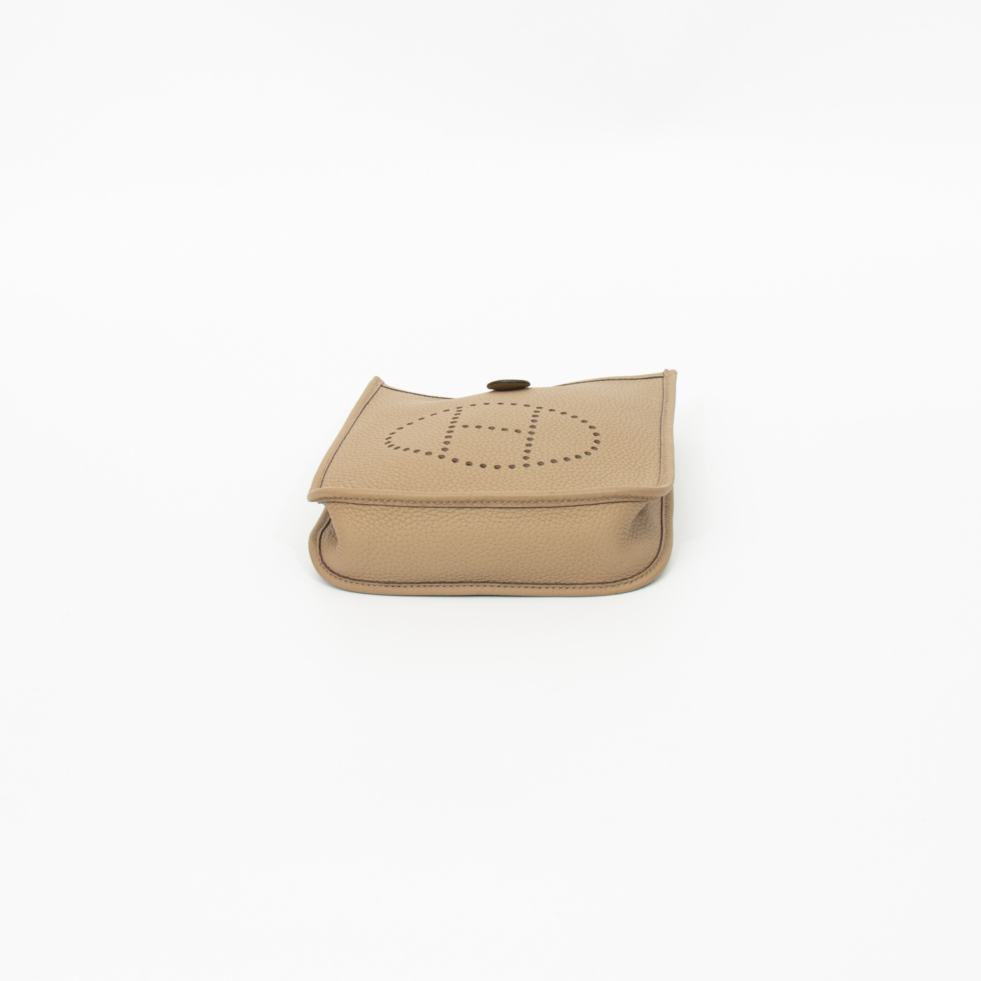 Hermès Evelyne 16 Crossbody Clemence Leather Bag in Beige Marfa – Image 5