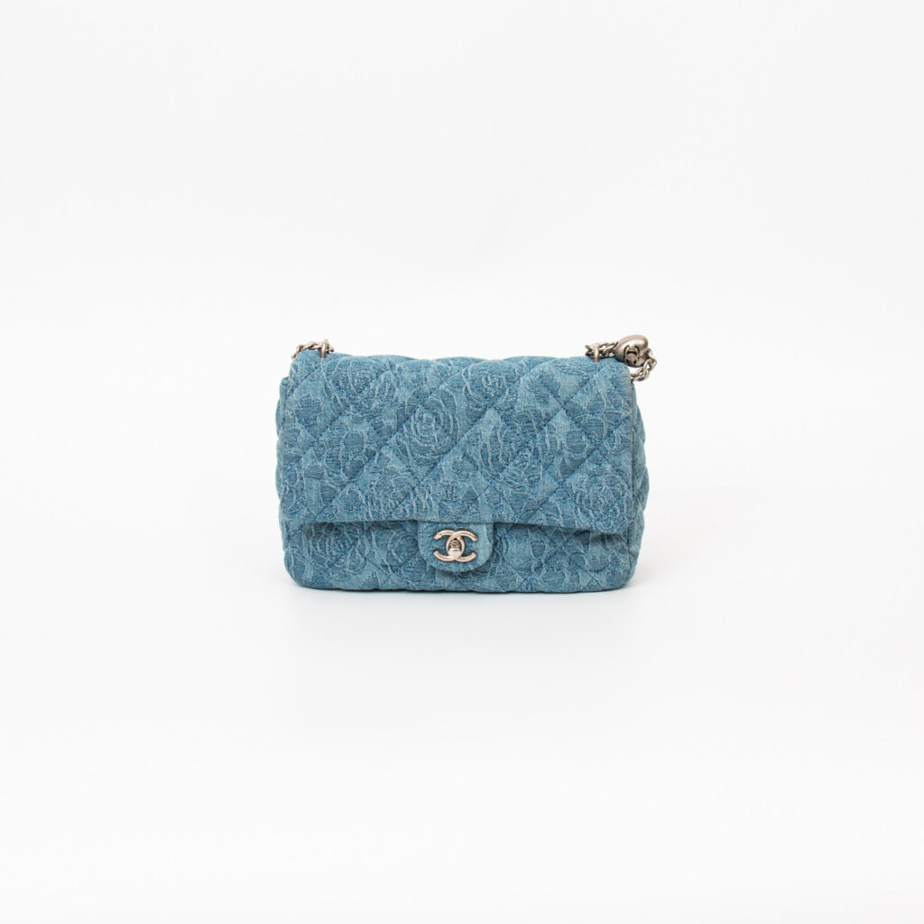 Chanel Tasche Single Flap Denim Blau mit Silber Hardware NX8X44H8