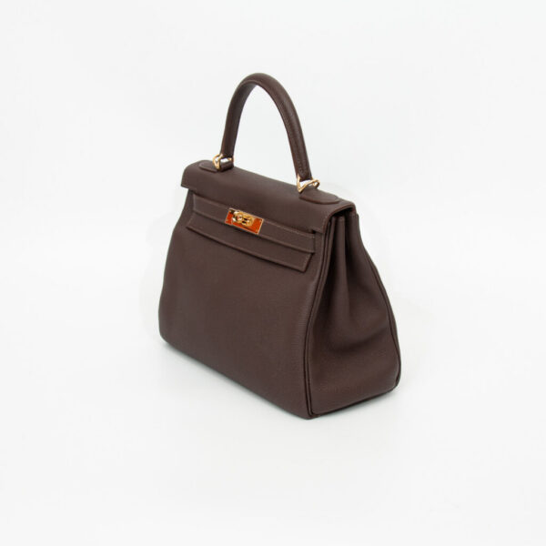Hermès Kelly 28 Retourné Cuir Togo en Chocolat