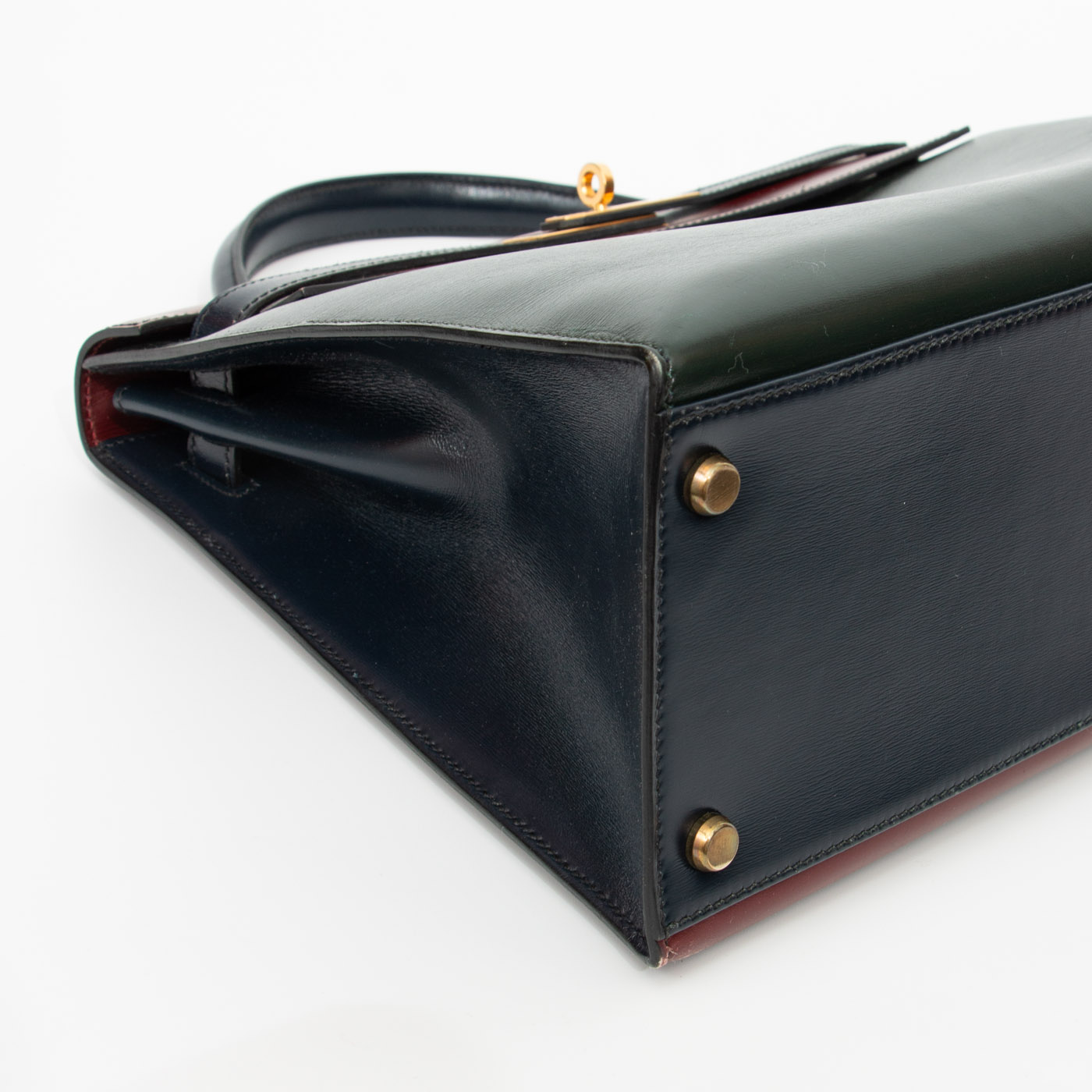 Hermès Kelly 32 Tricolor Box handbag in red calf leather with gold hardware, 1982 – Image 8