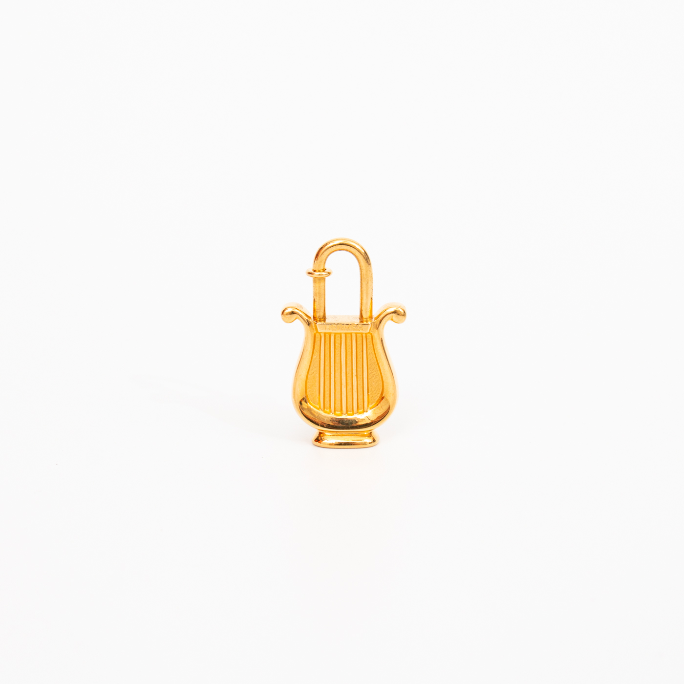 Breloque de sac Hermès Cadena Harp Lock dorée – Image 2