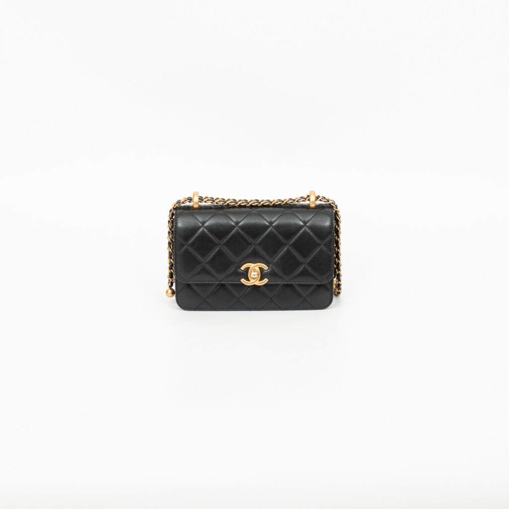 Chanel Tasche Lambskin Schwarz Mit Goldener Hardware K5JJPUK6