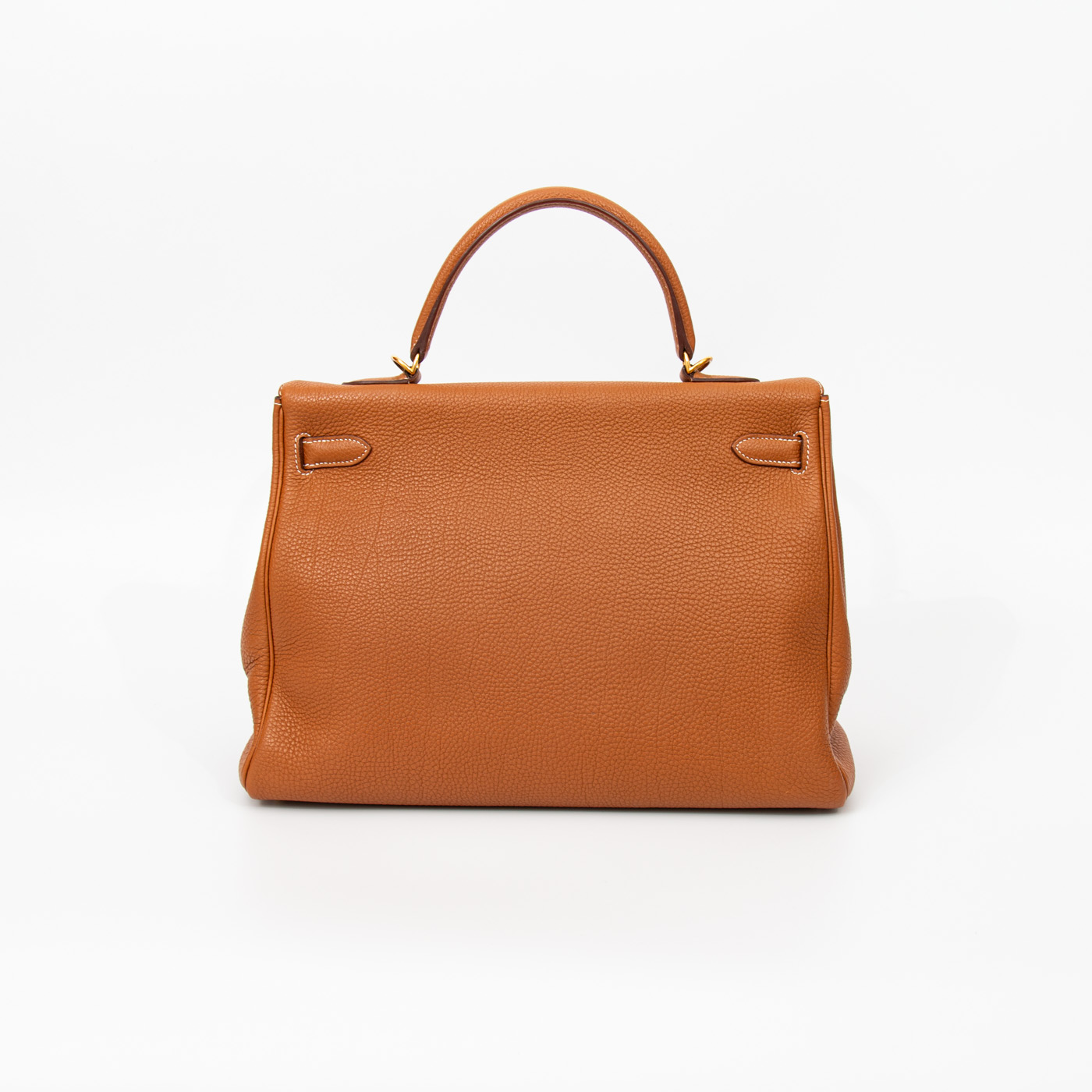 Bolso Hermès Kelly 35 Retourné de piel Togo dorada con herrajes dorados, 2010 – Imagen 4