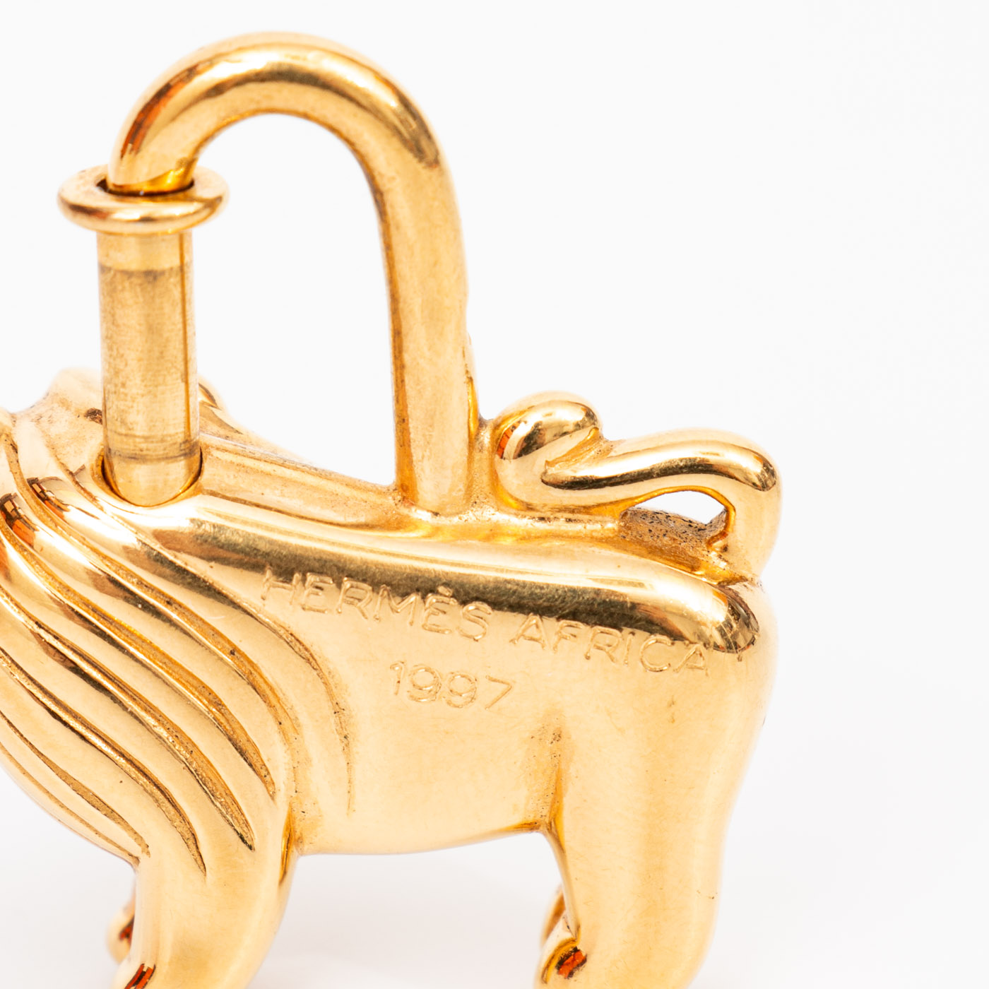 Breloque Hermès Cadena Lion Lock en or 1997 – Image 4