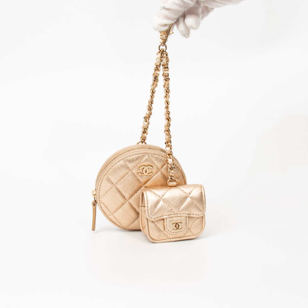 Chanel Coin Purse Timeless Lammleder Gold mit goldener Hardware 2024 E99E5K57