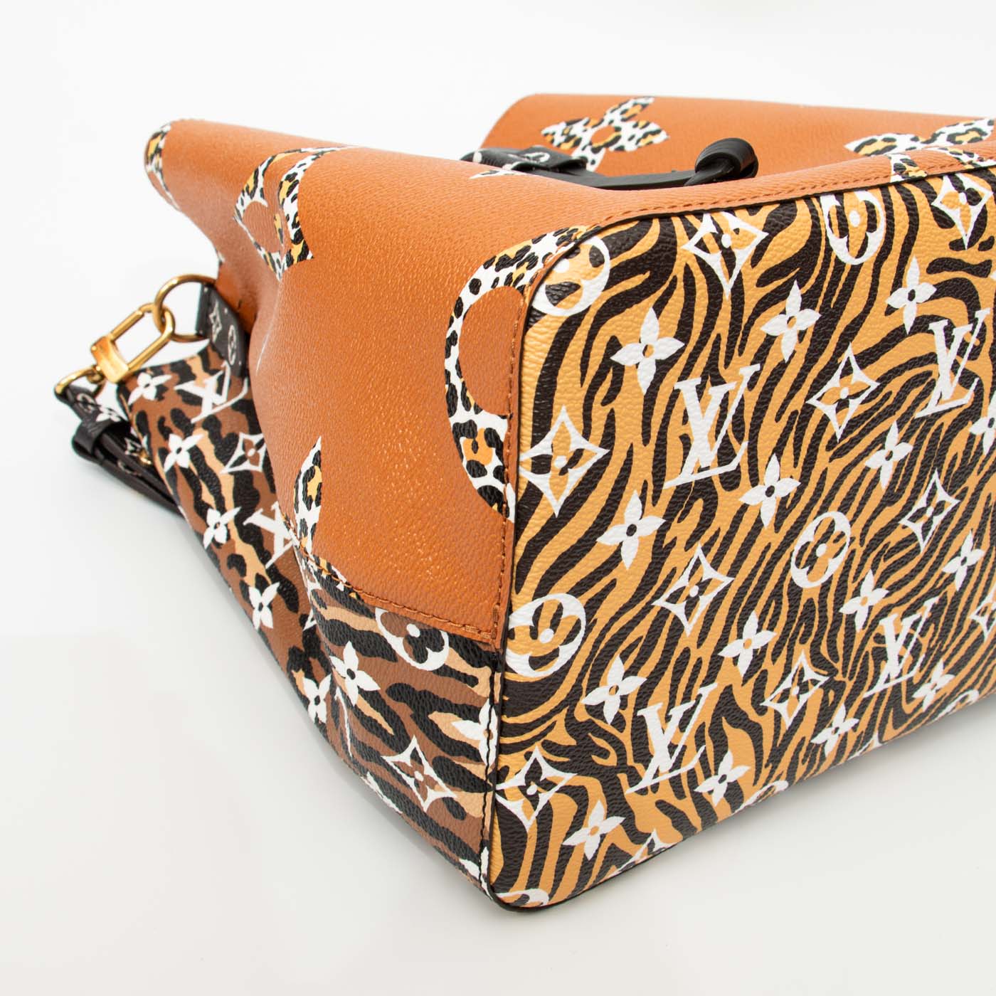 Sac cabas Louis Vuitton NéoNoé MM Jungle Caramel Edition à imprimé animal – Image 8