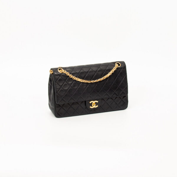 Sac Chanel Timeless en cuir d'agneau à double rabat noir vintage