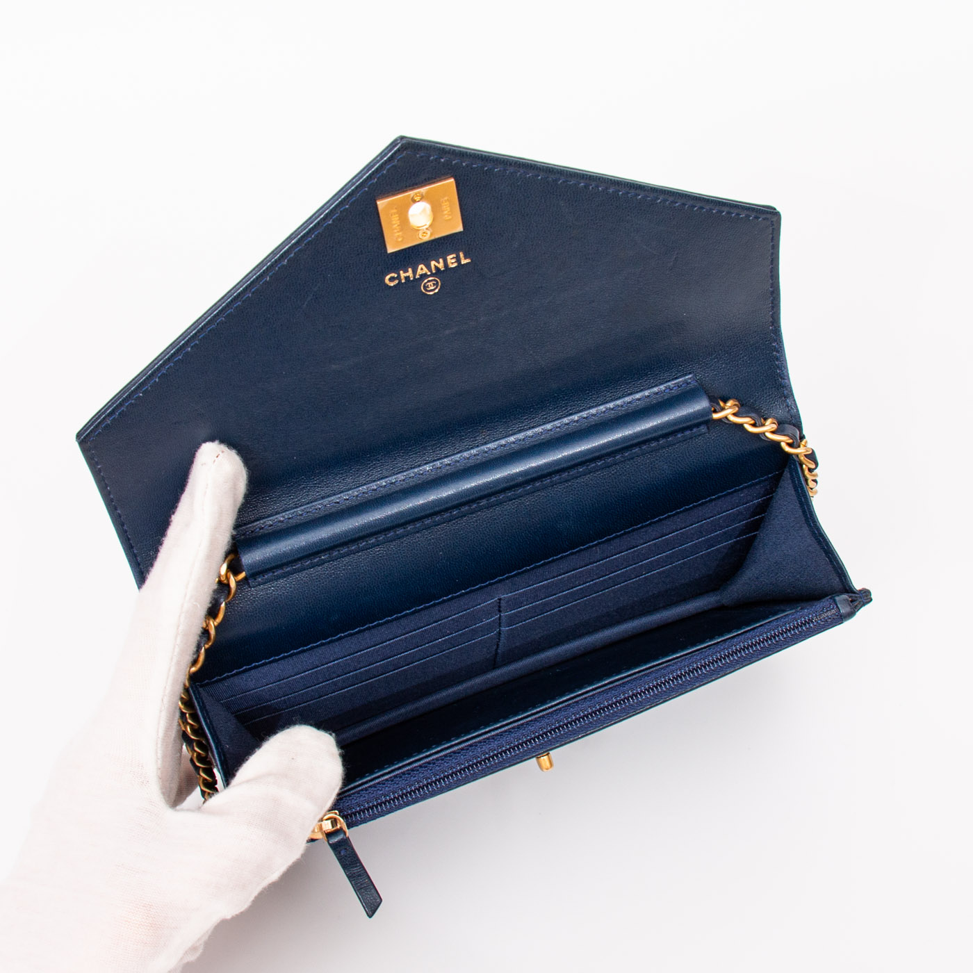 Chanel Tasche Wallet on Chain Chevron Blau Mit Goldener Hardware 2017–2018 24641166 – Bild 10