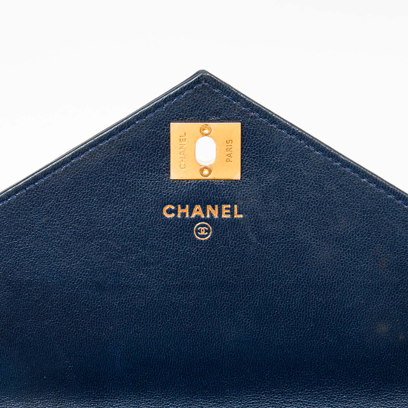 Chanel Tasche Wallet on Chain Chevron Blau Mit Goldener Hardware 2017–2018 24641166 – Bild 9