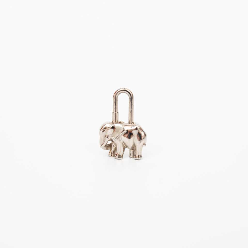 Hermès Charm Cadena Elephant aus Metall Silber
