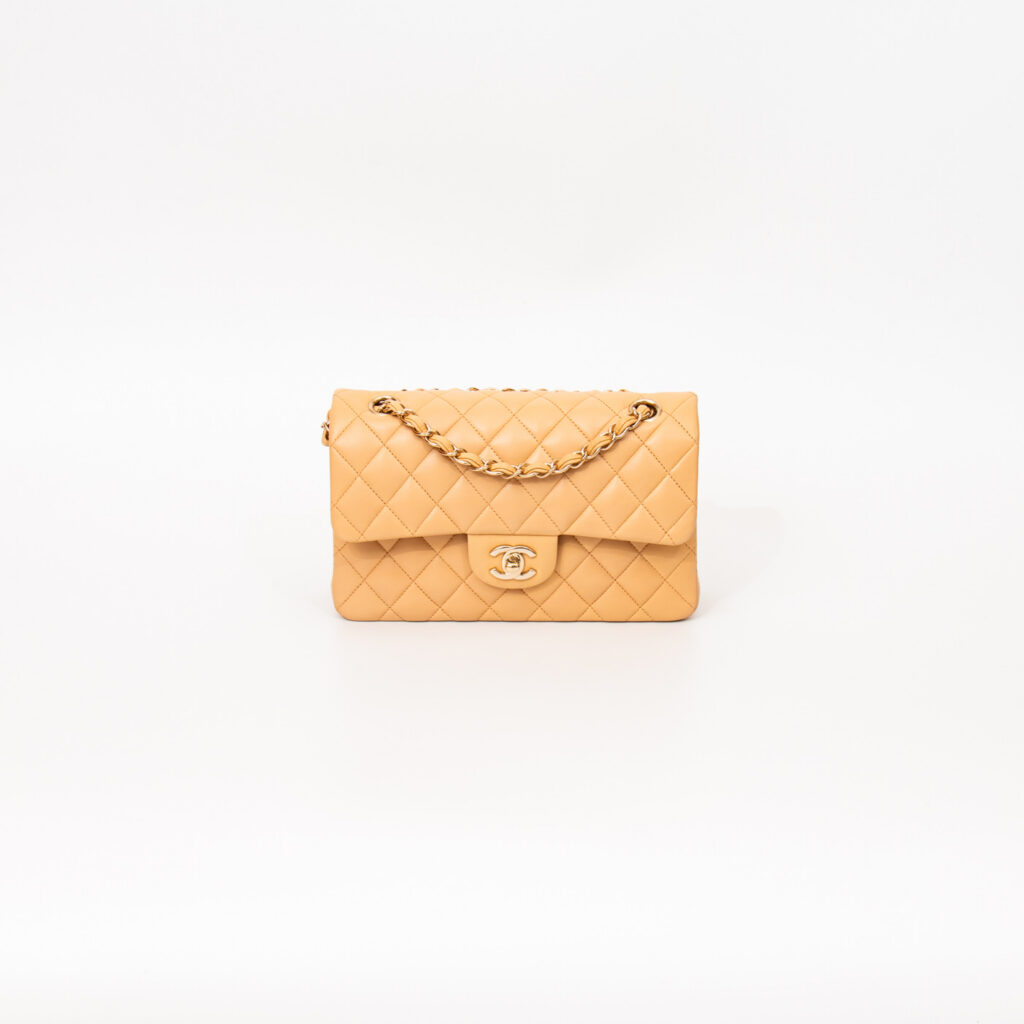 Chanel Handtasche Timeless Lammleder Double Flap Beige mit Goldener Hardware T4L7L6K5