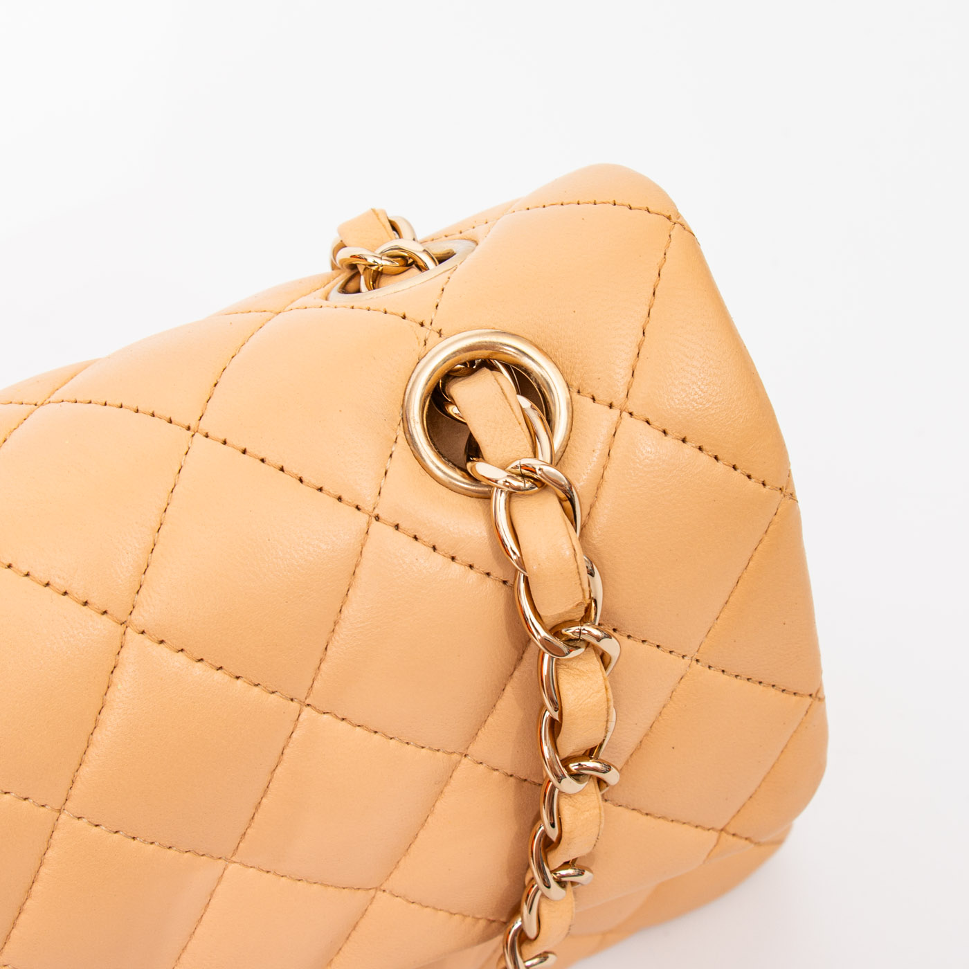 Chanel Timeless Lambskin Double Flap Handbag in Beige with Gold Hardware T4L7L6K5 – Image 8