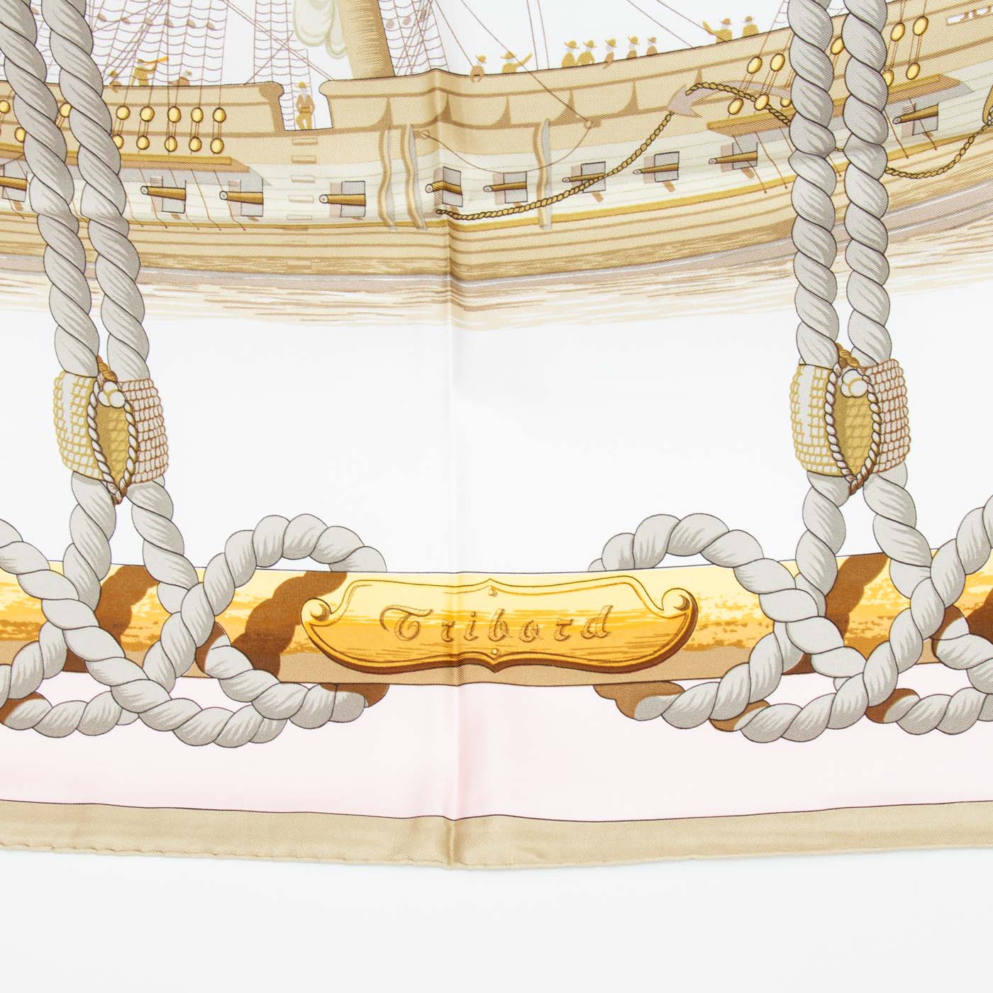 Hermès Carré 90 Foulard en soie Galions rose beige 90 cm – image 2
