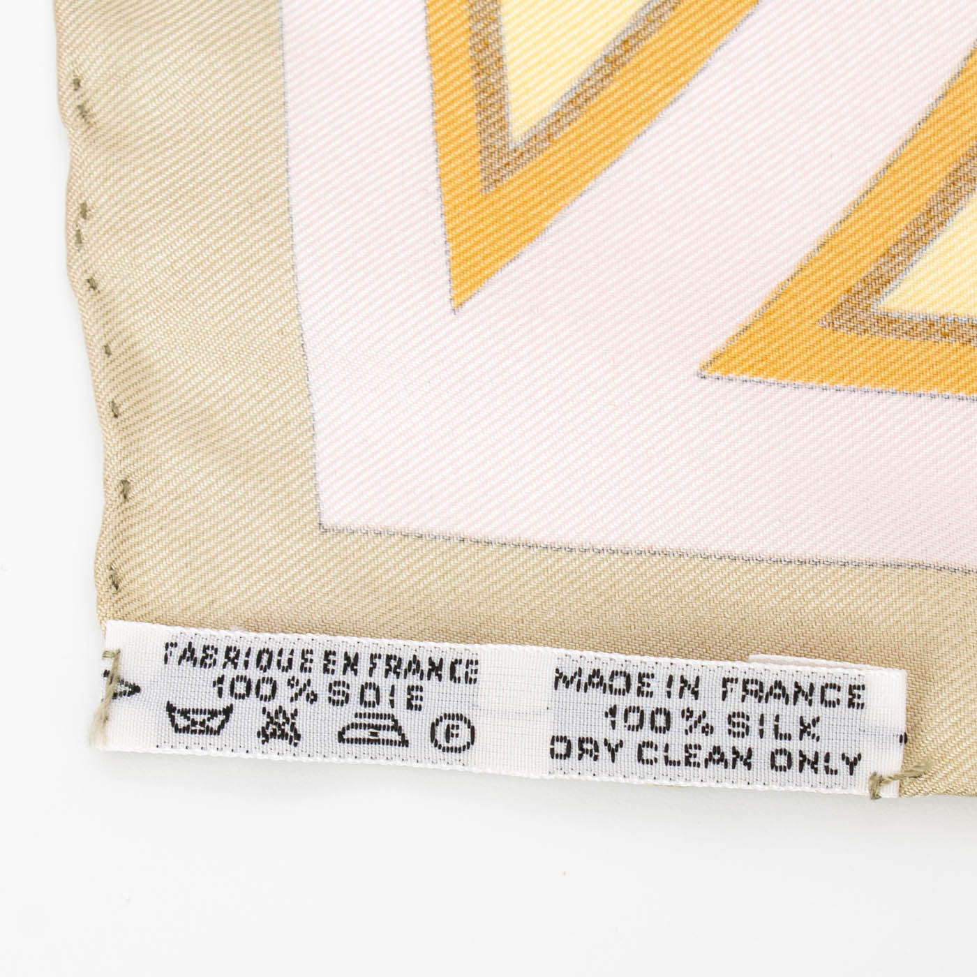 Hermès Carré 90 Foulard en soie Galions rose beige 90 cm – photo 4